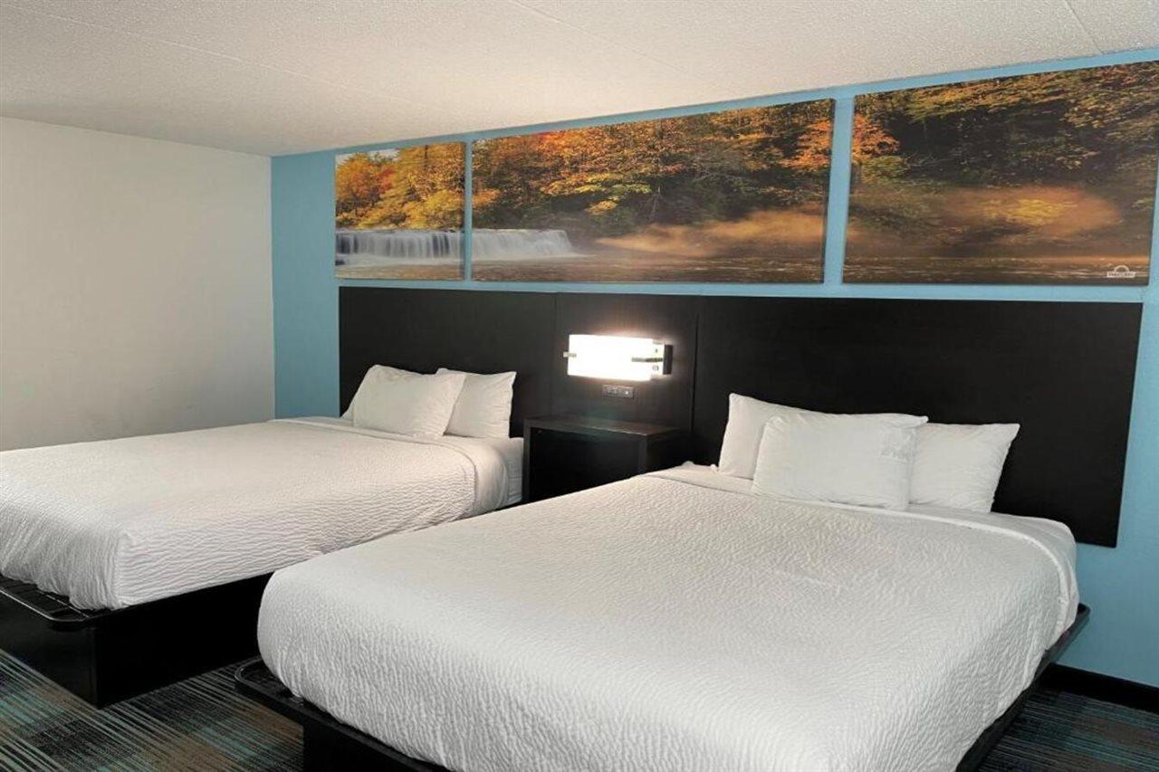Days Inn By Wyndham Calhoun Ga I-75 And Us-41 Kültér fotó