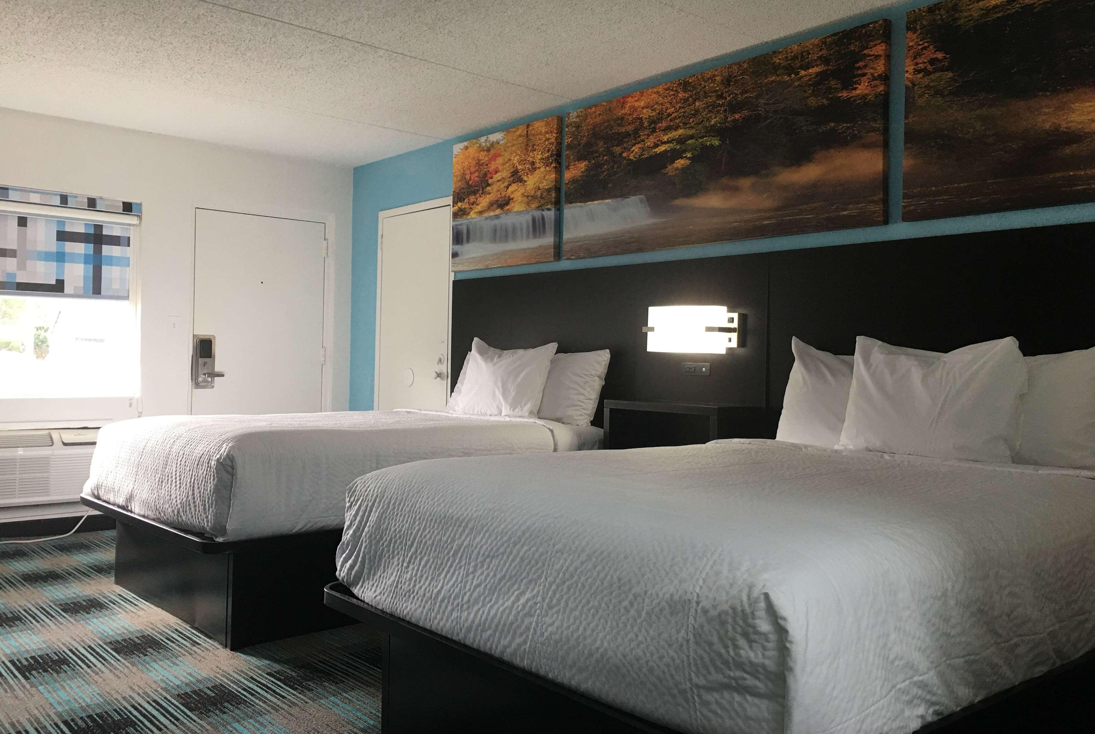 Days Inn By Wyndham Calhoun Ga I-75 And Us-41 Kültér fotó